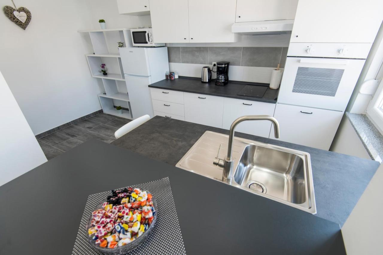 Pleasure Sea View Apartment זאדאר מראה חיצוני תמונה